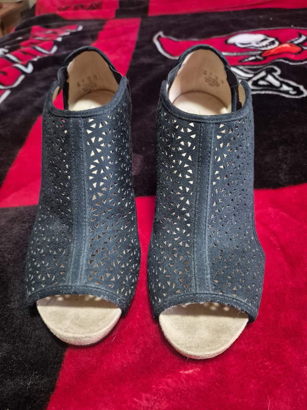 Life Stride Black Laser-Cut Peep-Toe Mule Heels